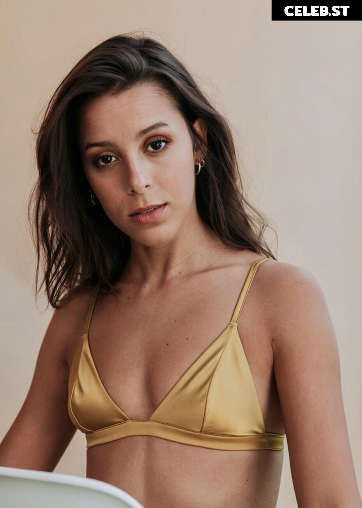 Izzybizzyspider | FBE React Girl Image 4271063