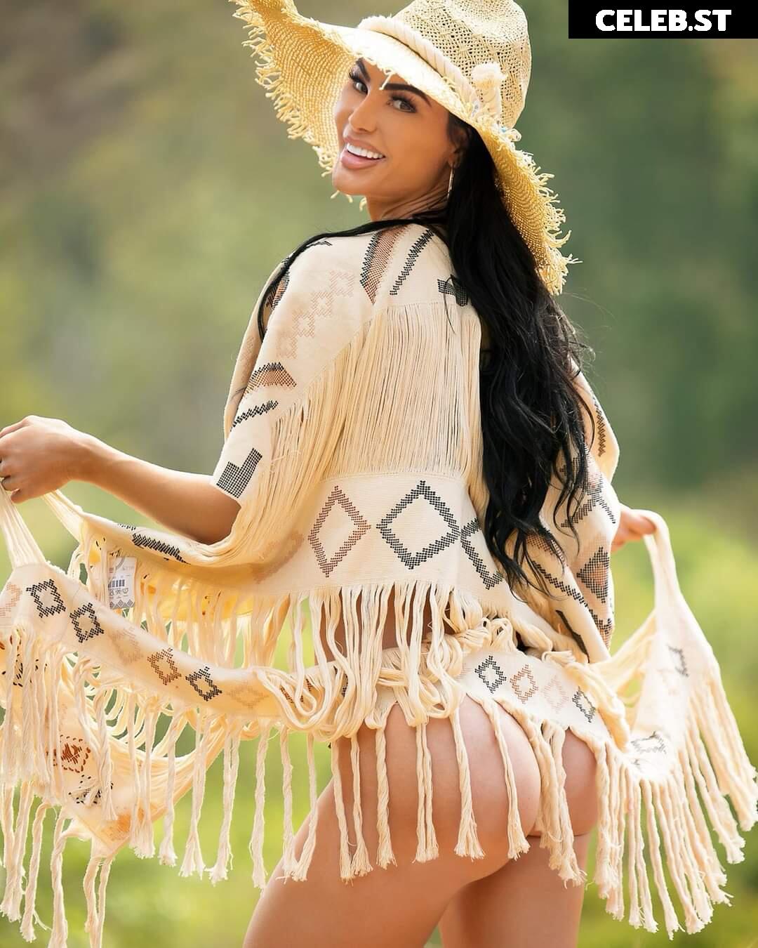 Katelyn Runck Image 4265072