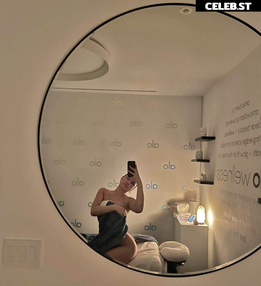 Julia Kelly Image 4268085