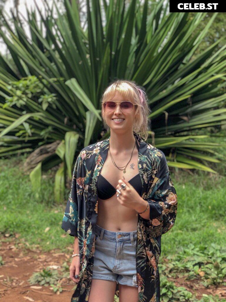 Sonja Reid aka OMGitsfirefoxx Image 4255716