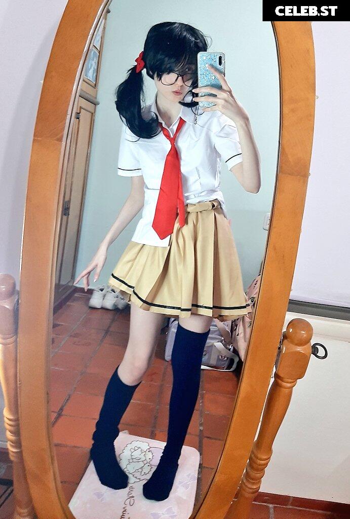 Kiki Glitter Cosplay Image 4255217