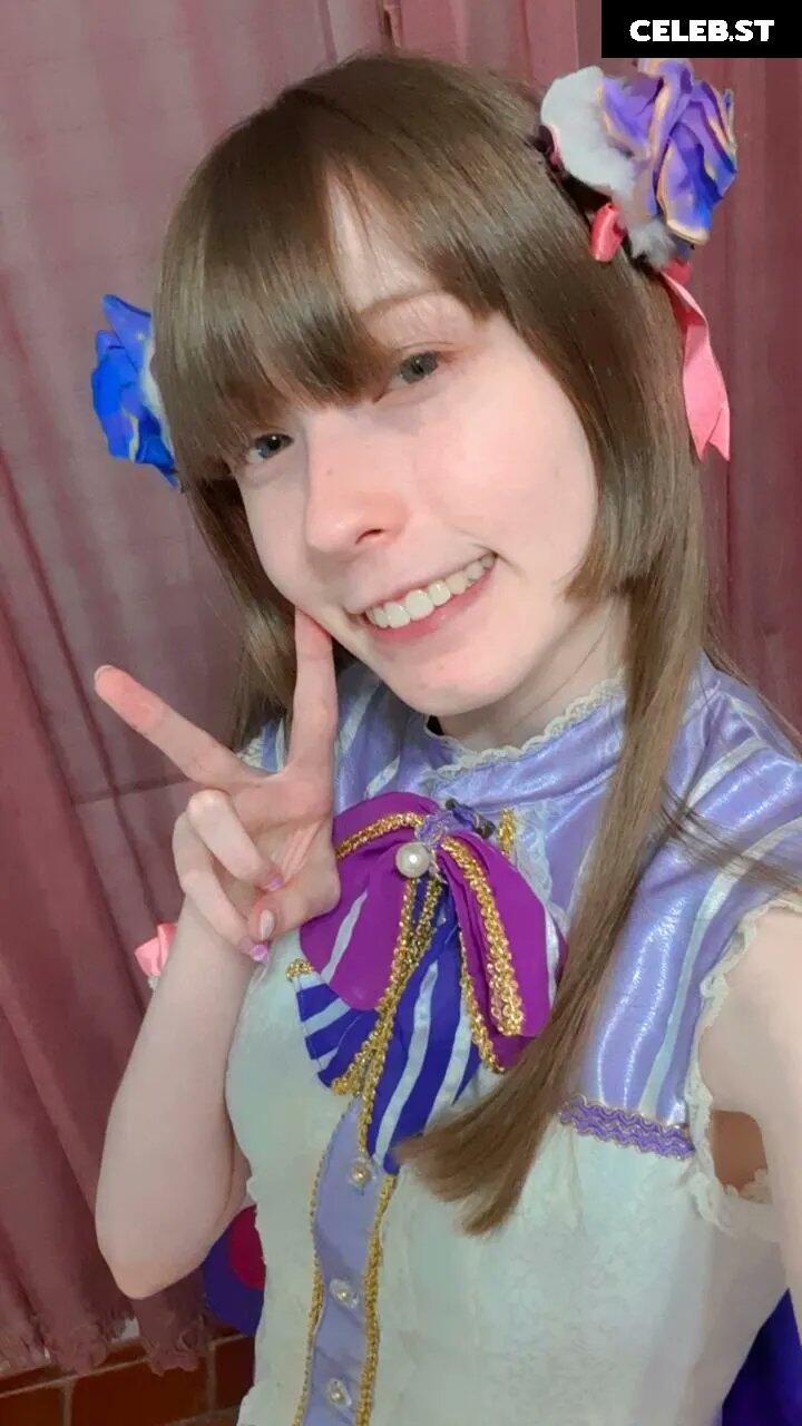 Kiki Glitter Cosplay Image 4256819