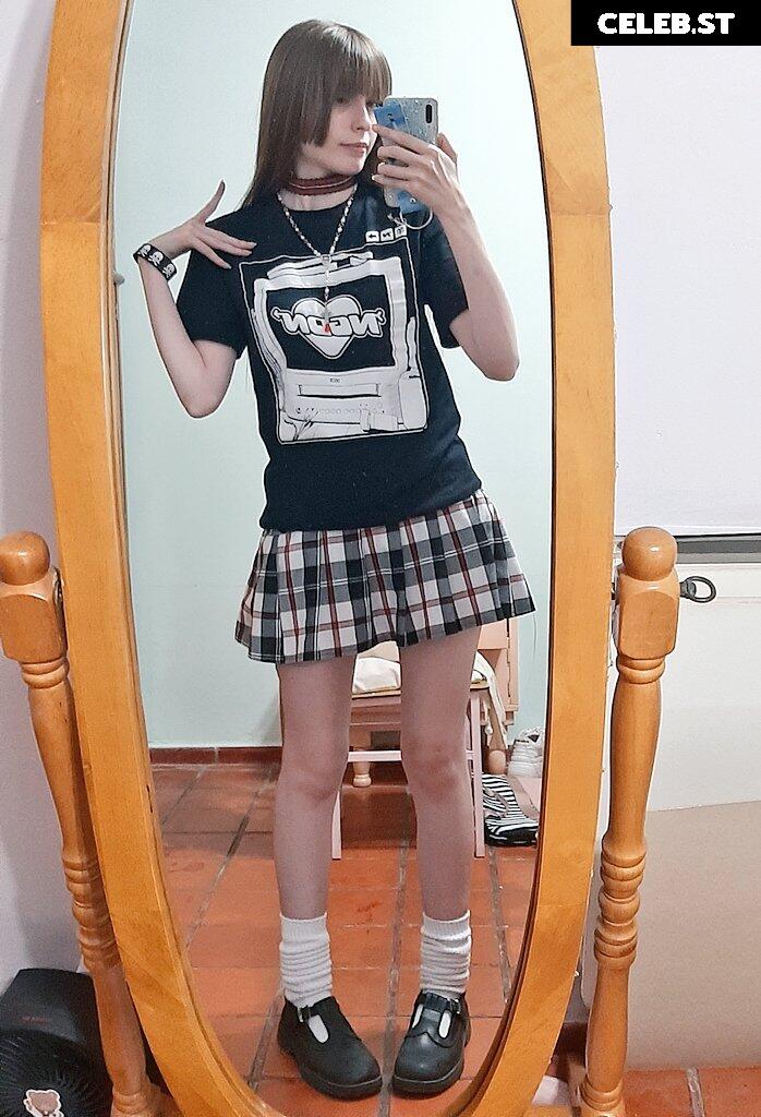 Kiki Glitter Cosplay Image 4256240