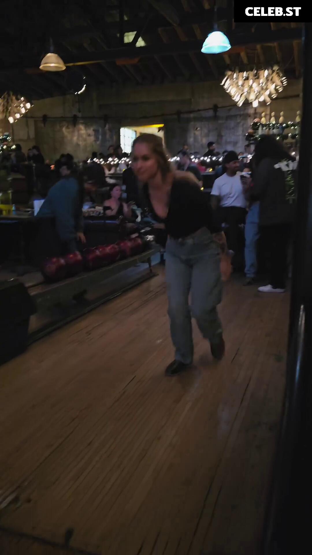 Sonja Reid aka OMGitsfirefoxx Image 4256271