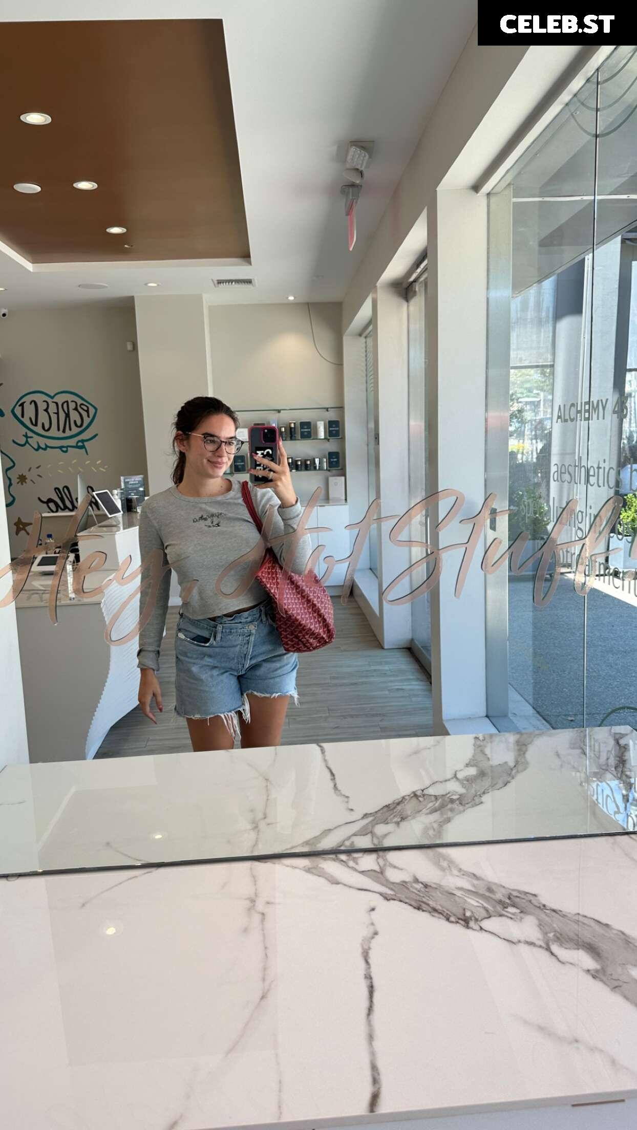 Natalie Noel Image 4252868