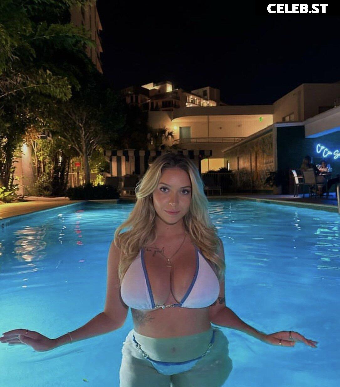 Caitlin betterly / @caitlin.betterly Image 4245237