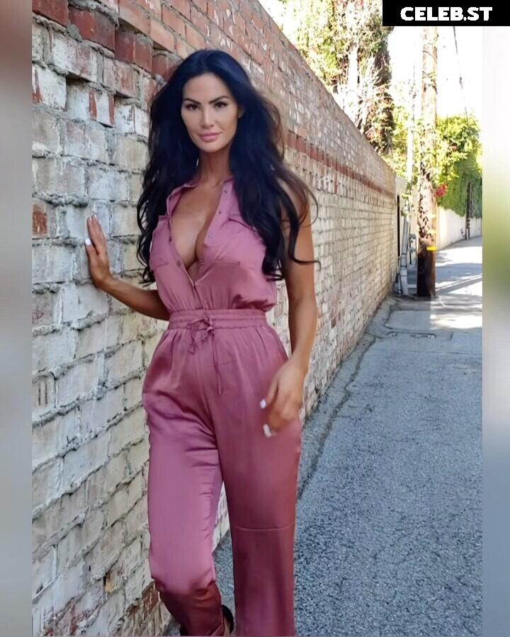 Katelyn Runck Image 4241606