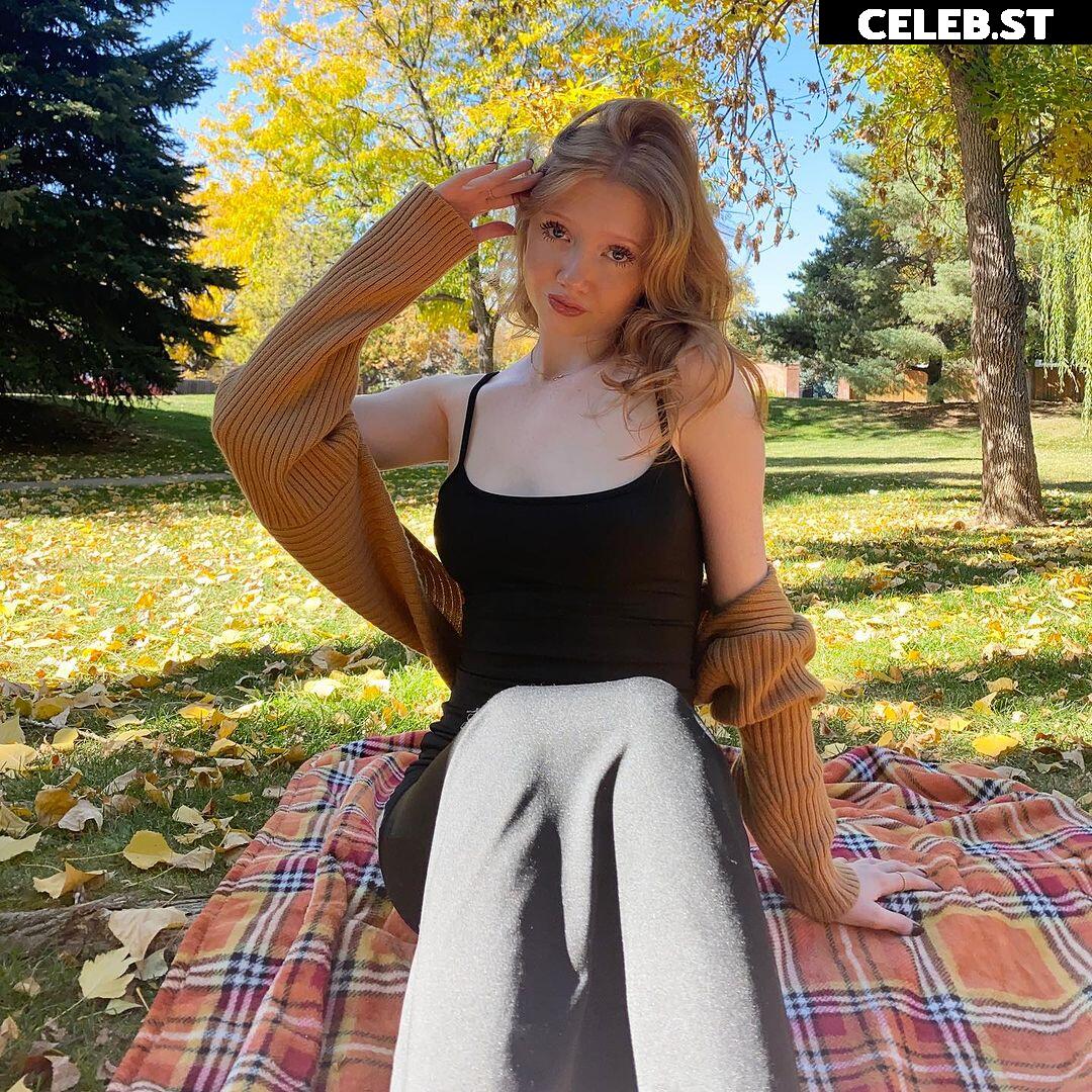 Makenna Kelly / Lifewithmak Image 4237156
