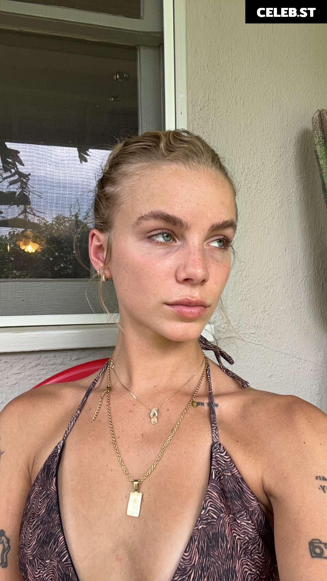 Anna Shumate / Annabananaxdddd Image 4225724