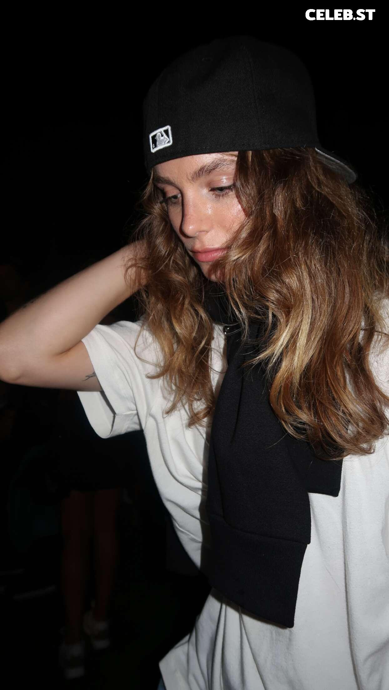 Anna Shumate / Annabananaxdddd Image 4224483