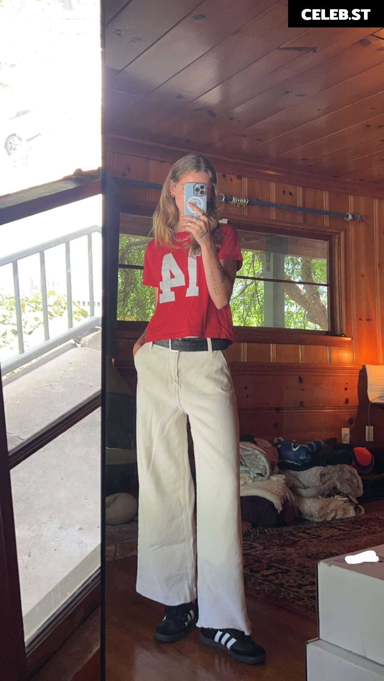 Anna Shumate / Annabananaxdddd Image 4224769