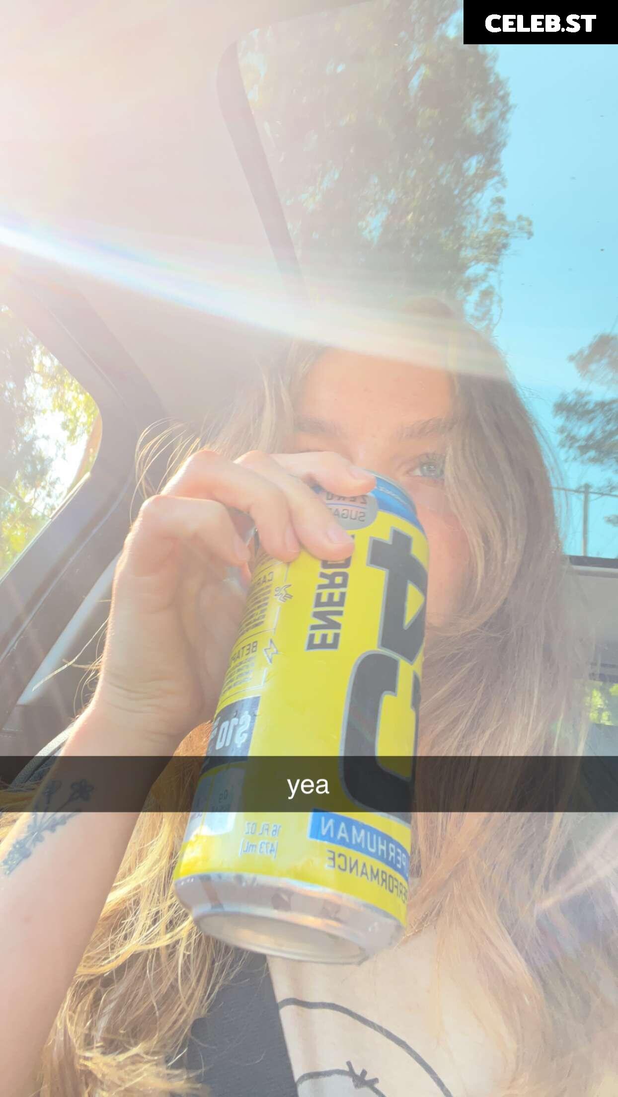 Anna Shumate / Annabananaxdddd Image 4221776