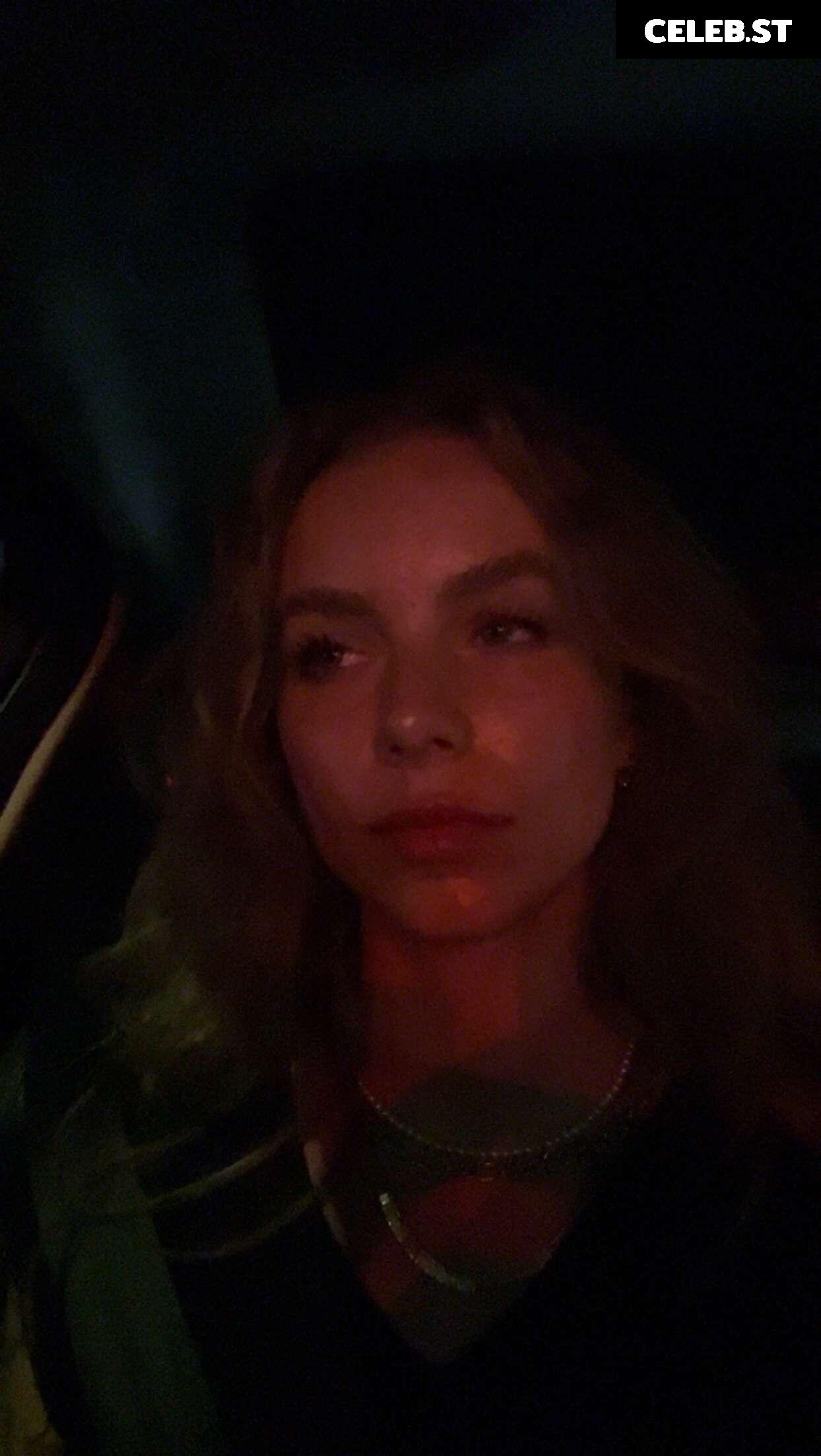 Anna Shumate / Annabananaxdddd Image 4221296