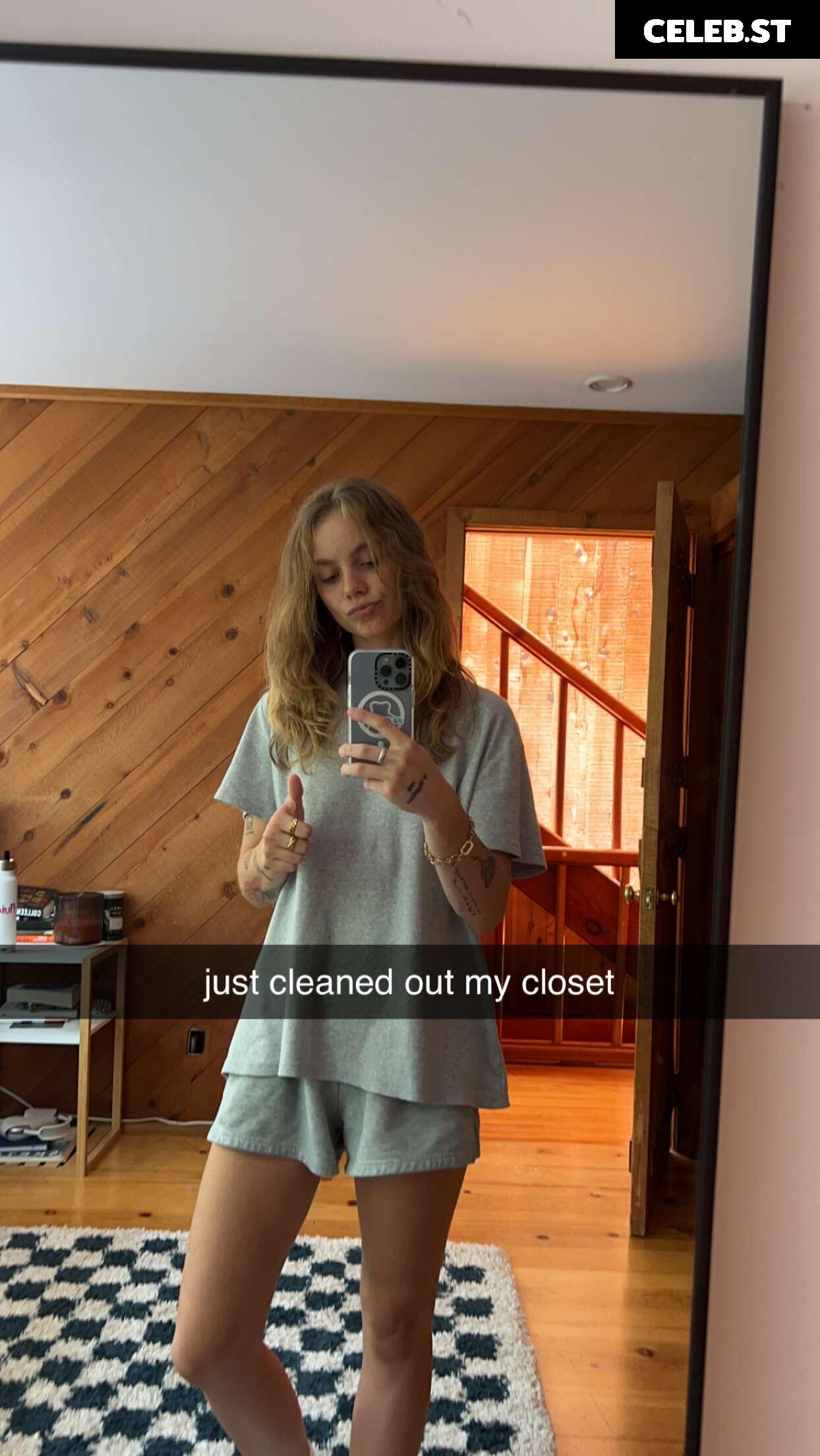 Anna Shumate / Annabananaxdddd Image 4222063