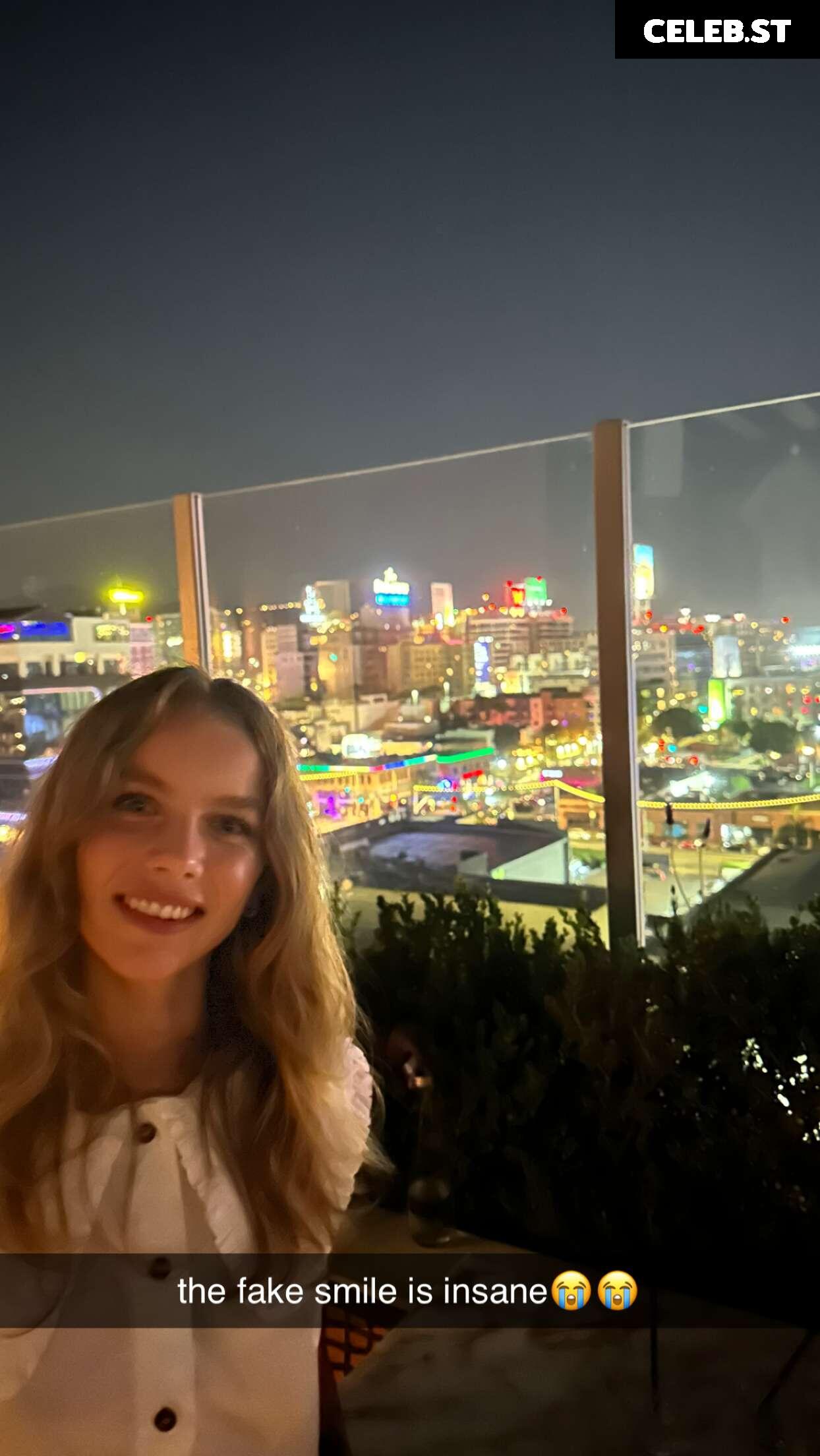 Anna Shumate / Annabananaxdddd Image 4220480