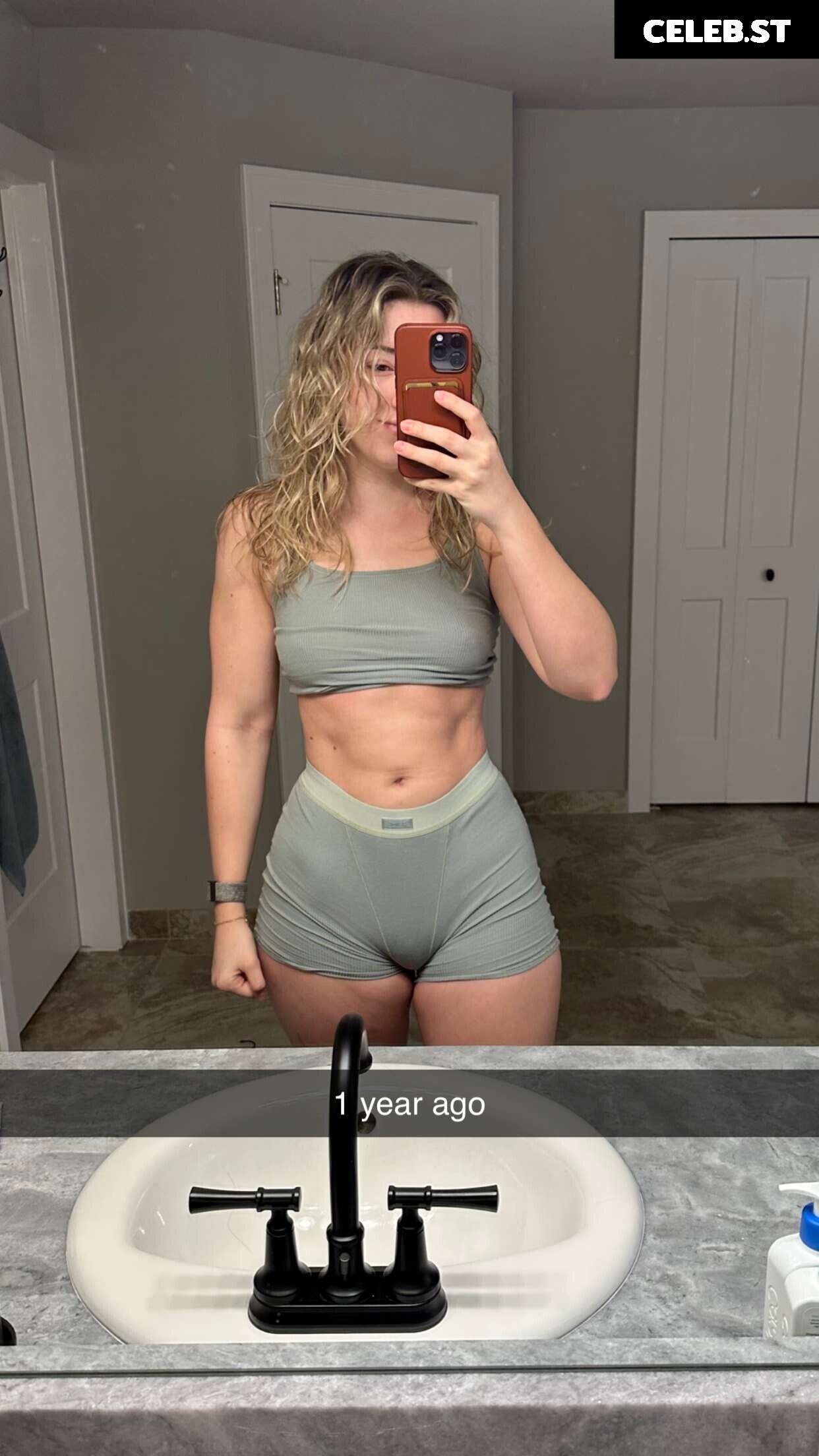 Pineapplebrat / Alice Klomp Image 4220452