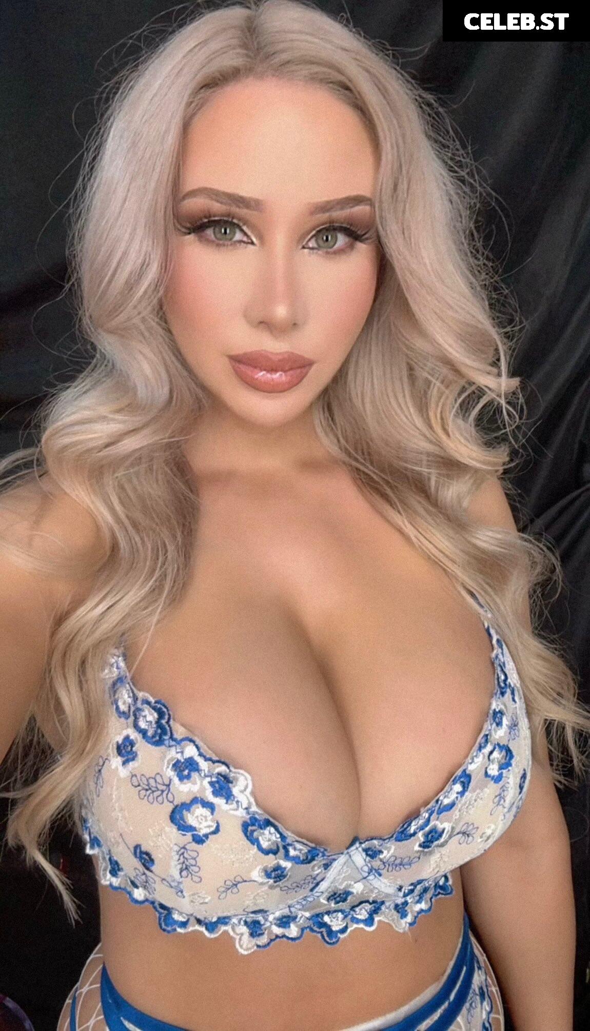 Izzy G (pnkysparkles) Image 4220422