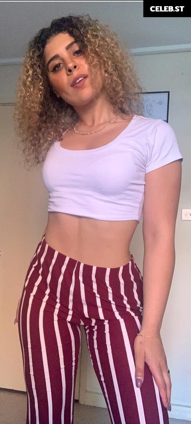 JustYeliz Image 4220150