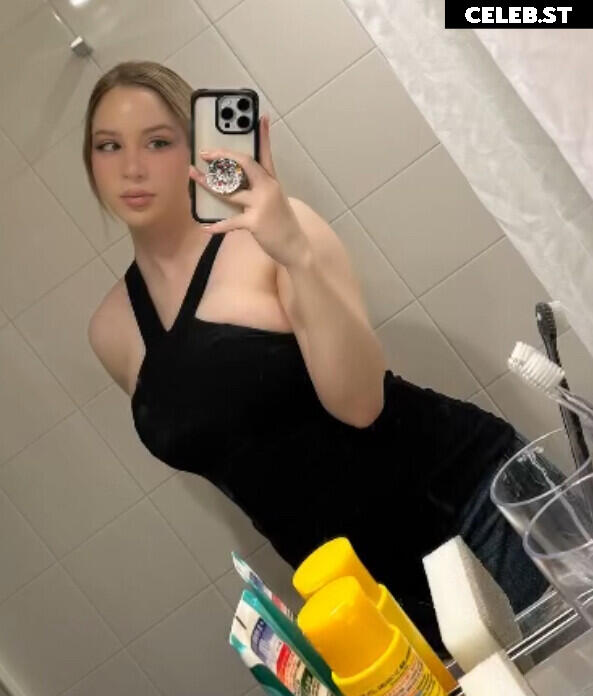 Izzy G (pnkysparkles) Image 4220234