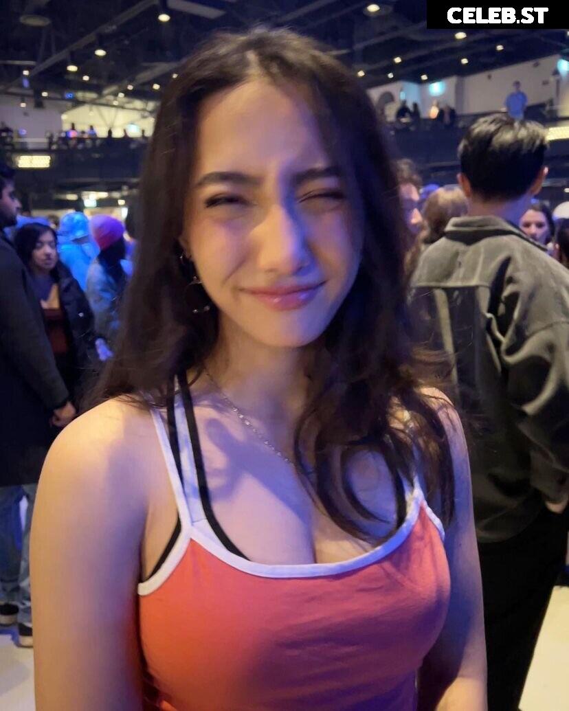 Sabrina Pezeshkian | sabadabadoodle | sabababaroo Image 4229353