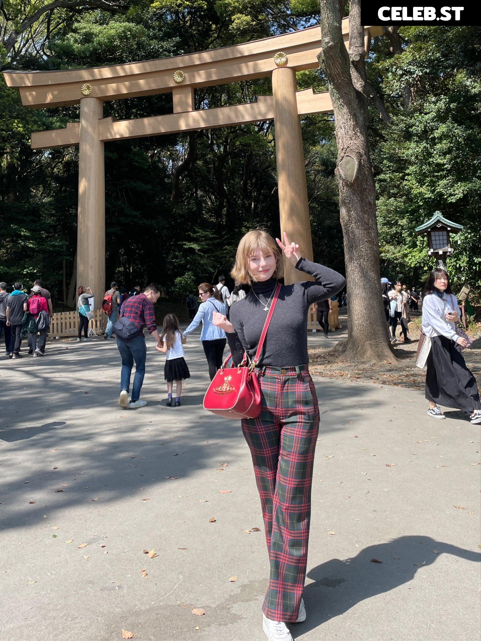 Ella_Freya Image 421023