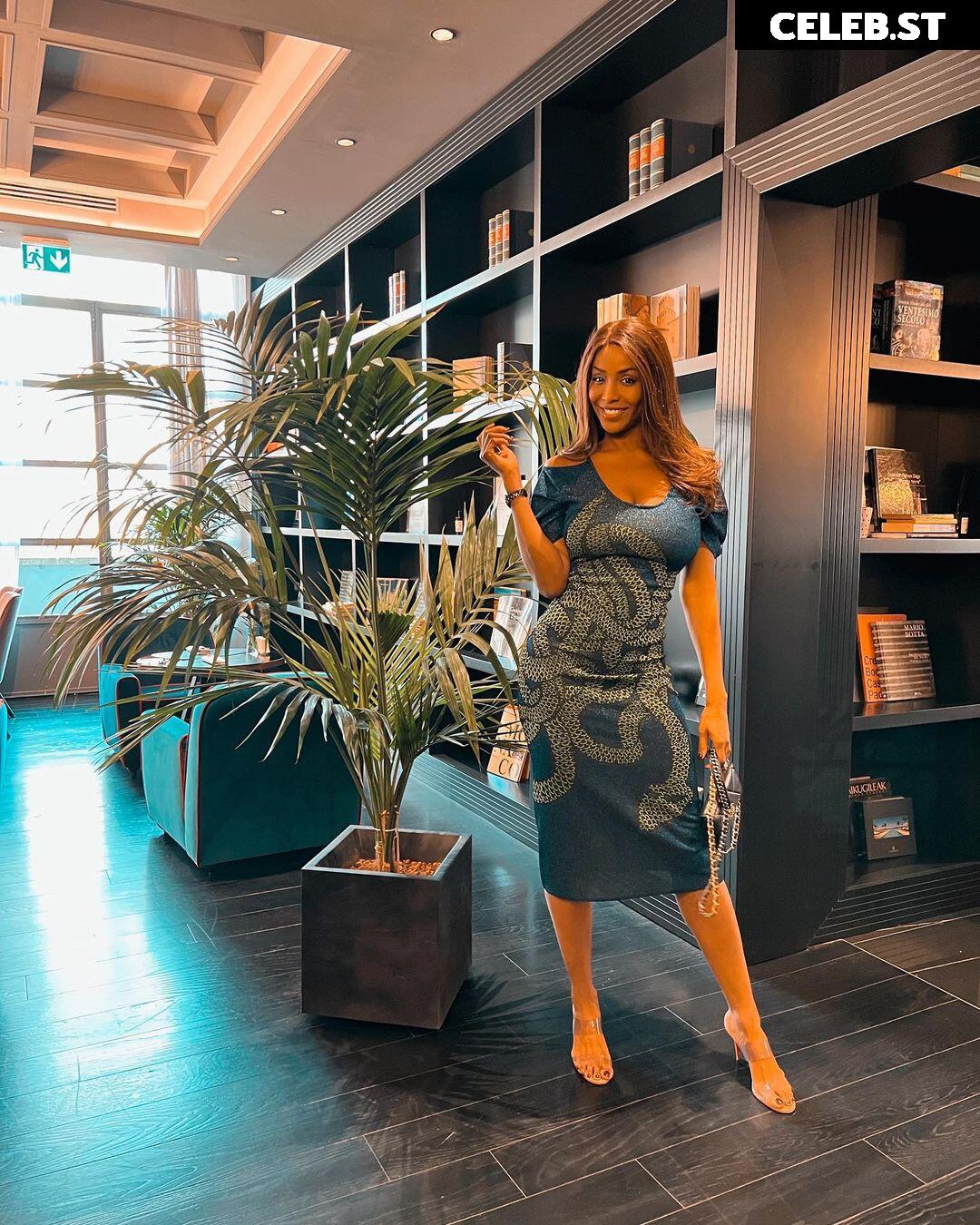 Ainett Stephens Image 4219438