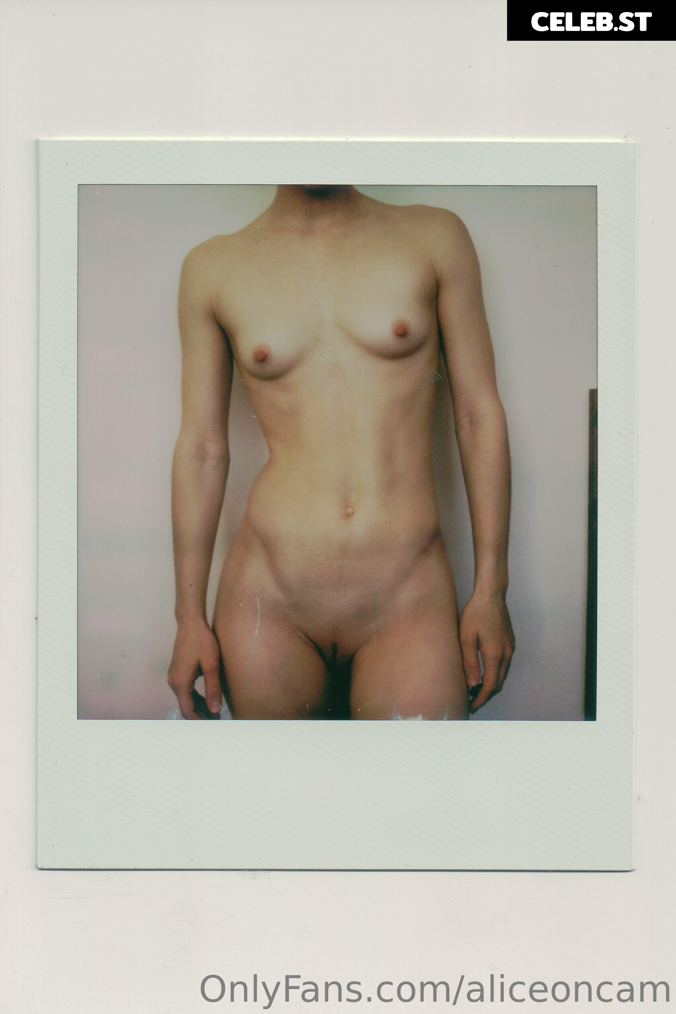 Alice White / AliceOnCam Image 4204269