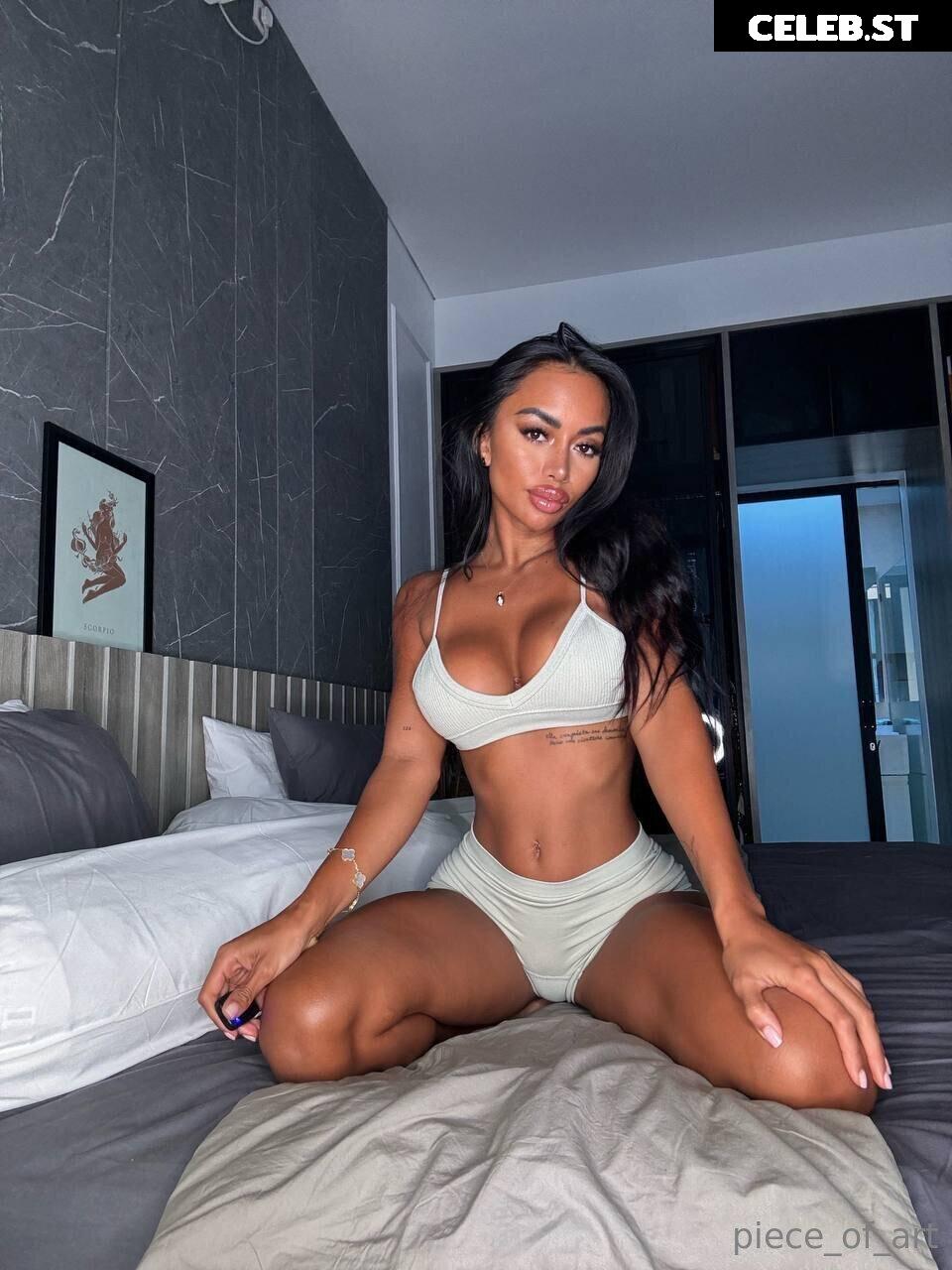 Carla Piece of Art Image 4200796