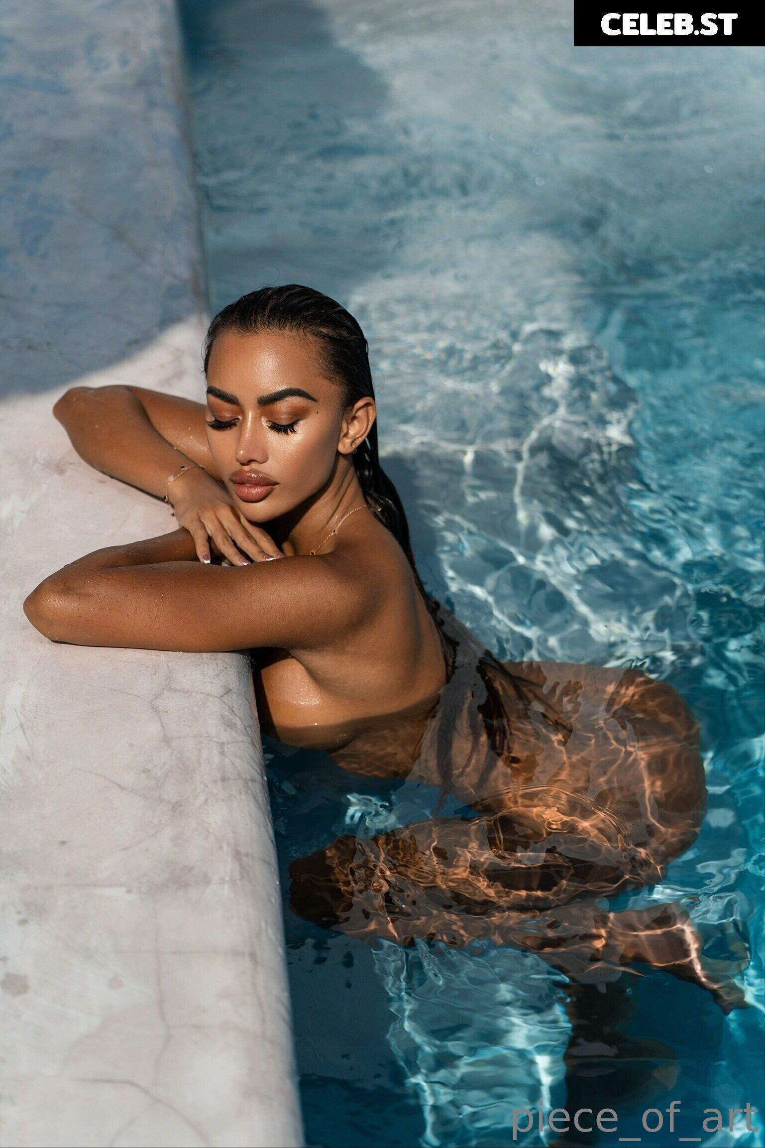 Carla Piece of Art Image 4200377