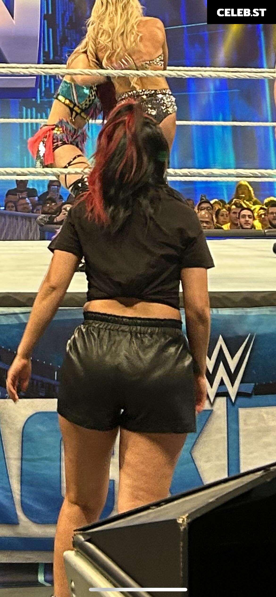 WWE Bayley / Davina Rose / Pamela Rose Martinez Image 4395879