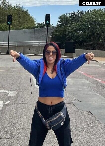 WWE Bayley / Davina Rose / Pamela Rose Martinez Image 4395459