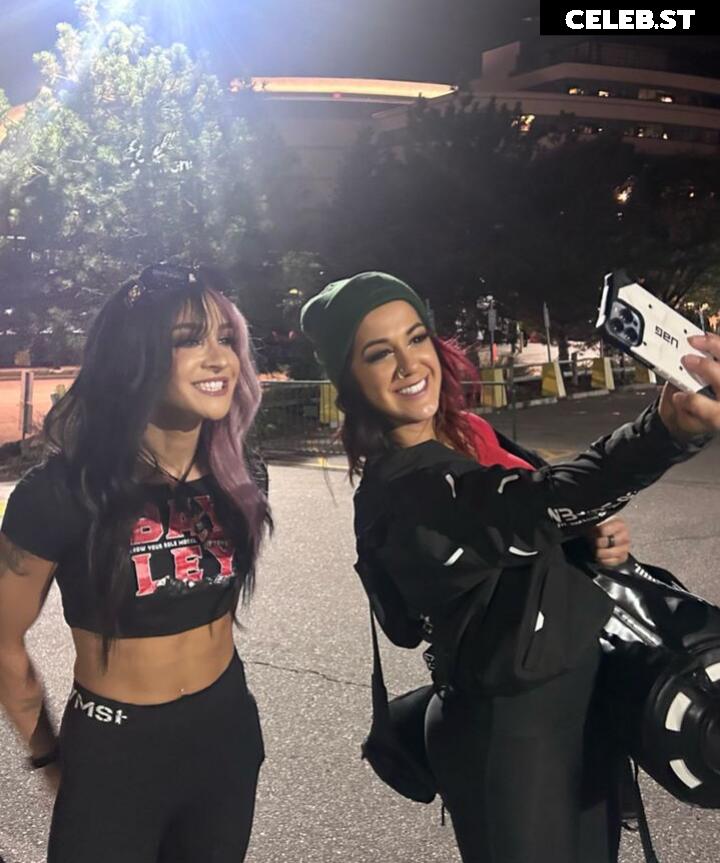 WWE Bayley / Davina Rose / Pamela Rose Martinez Image 4395267