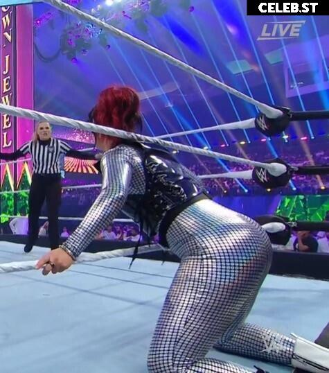 WWE Bayley / Davina Rose / Pamela Rose Martinez Image 4396180