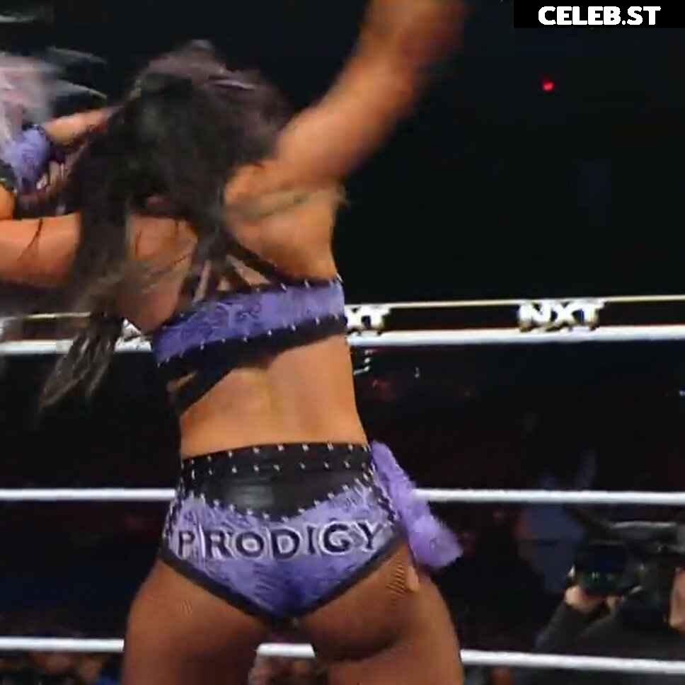 Roxanne Perez/Rok-C - WWE NXT Image 4396374