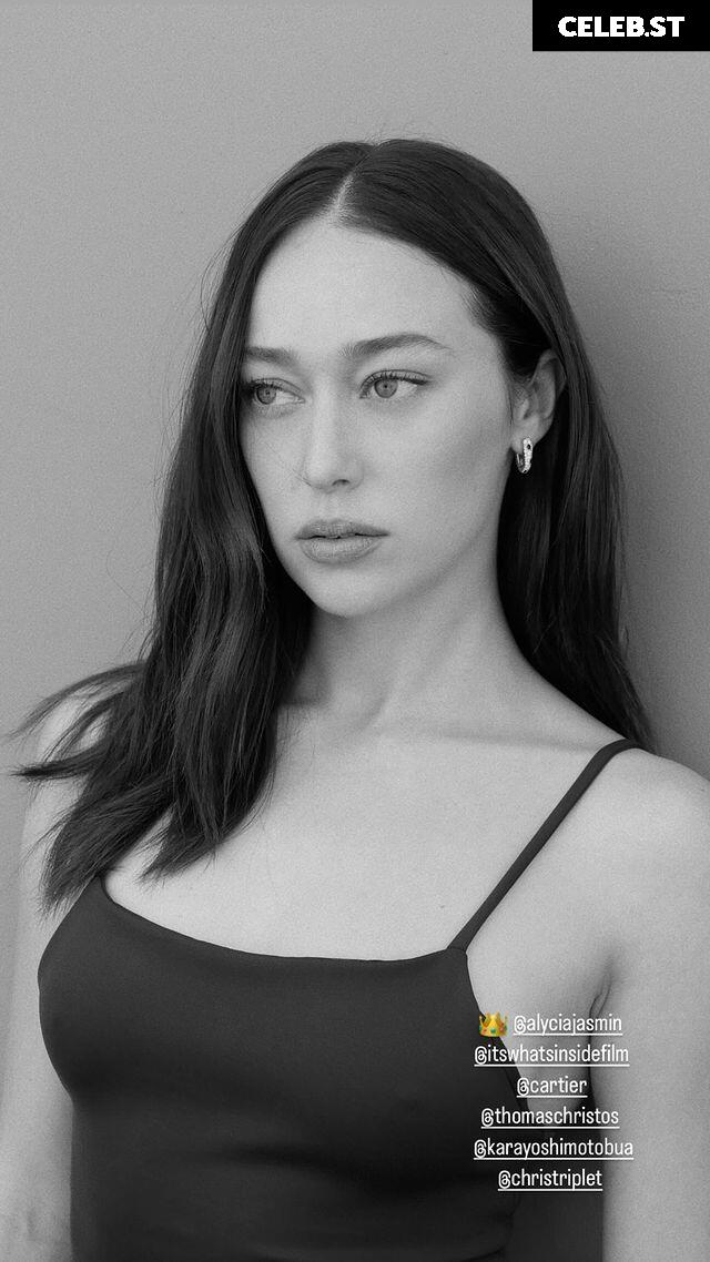 Alycia Debnam Carey Image 4397549