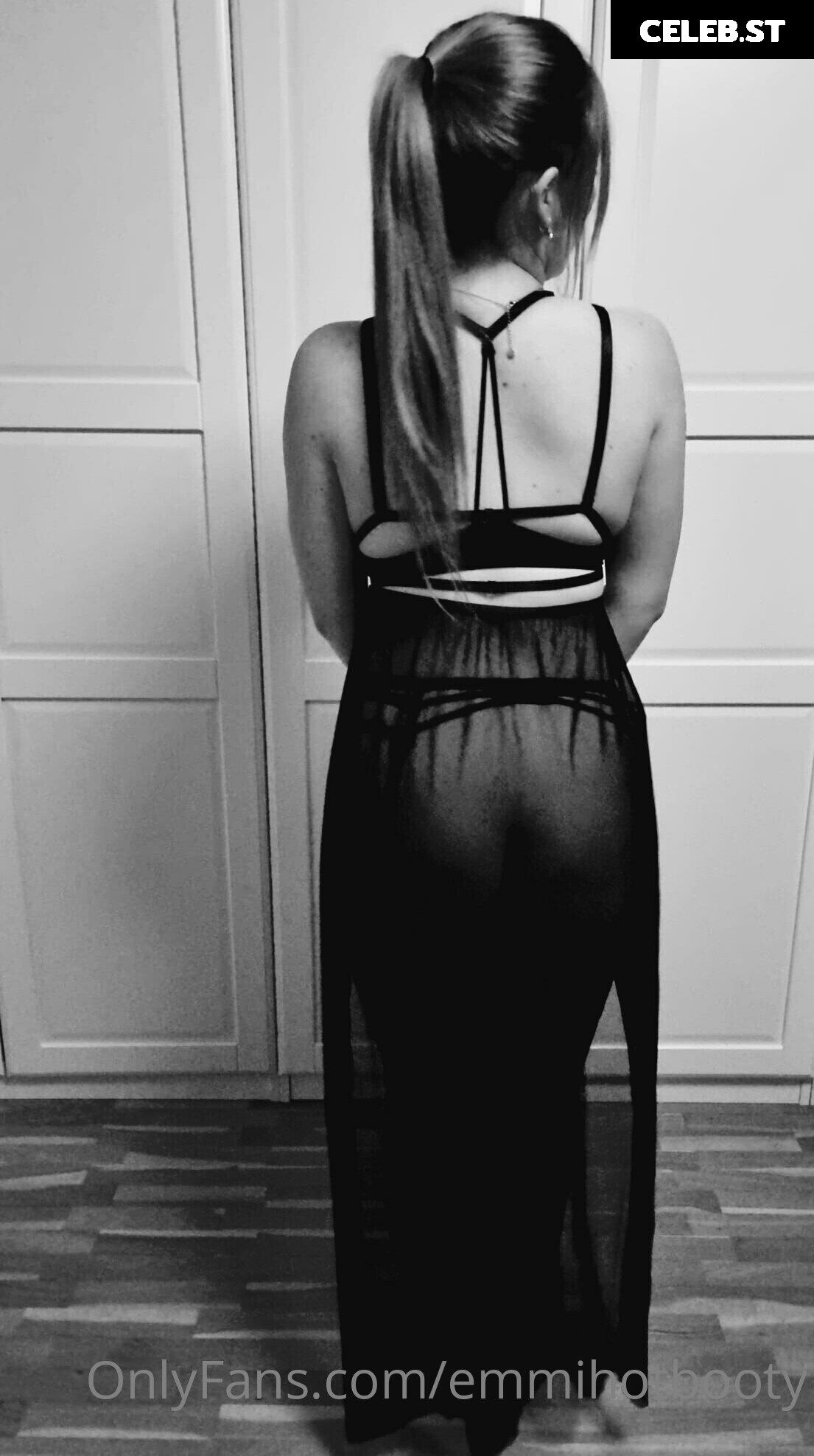 emmihotbooty Image 439489