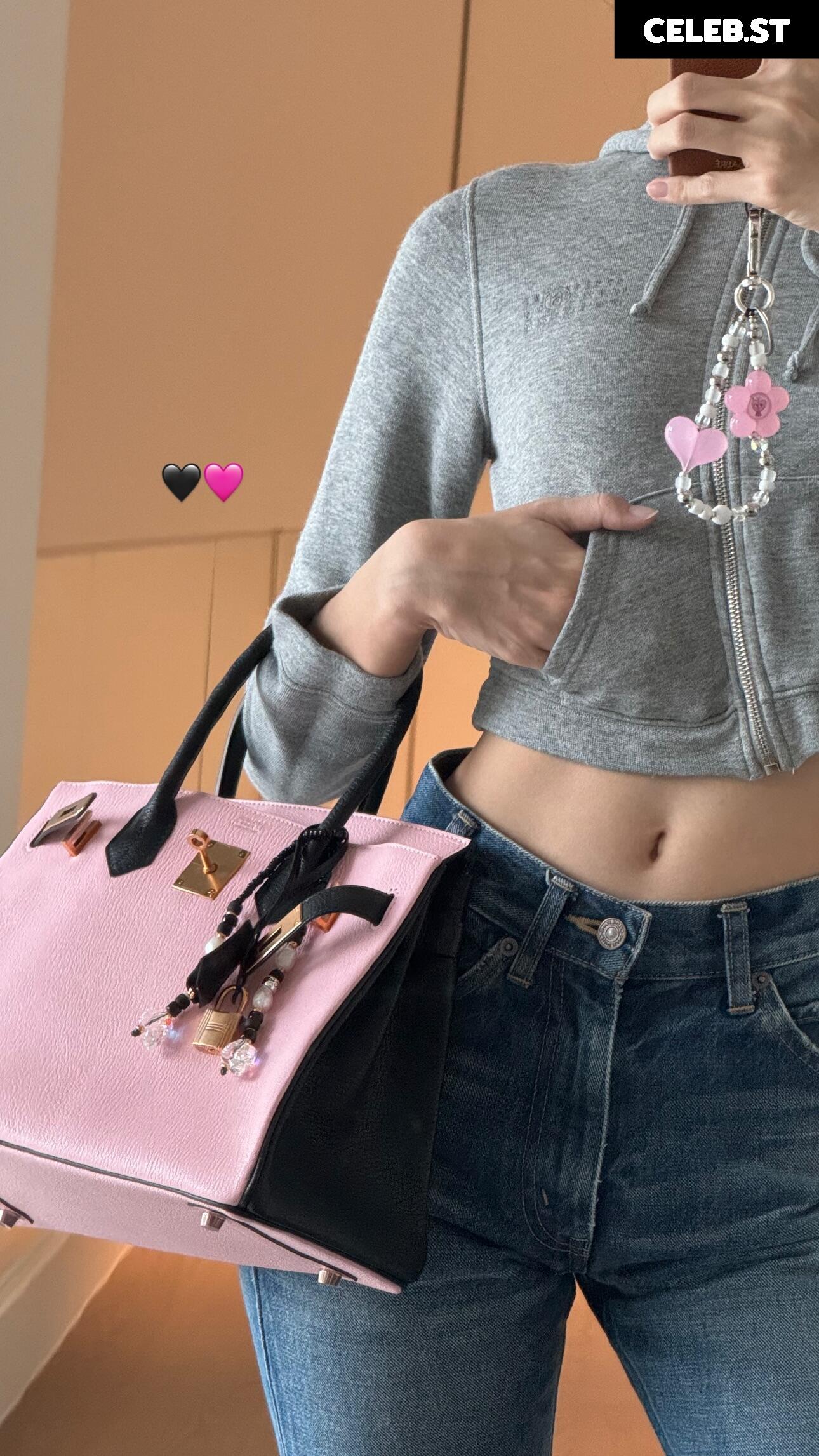 Lisa | BLΛƆKPIИK (Blackpink) Image 4394406