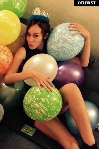 Alycia Debnam Carey Image 4394719