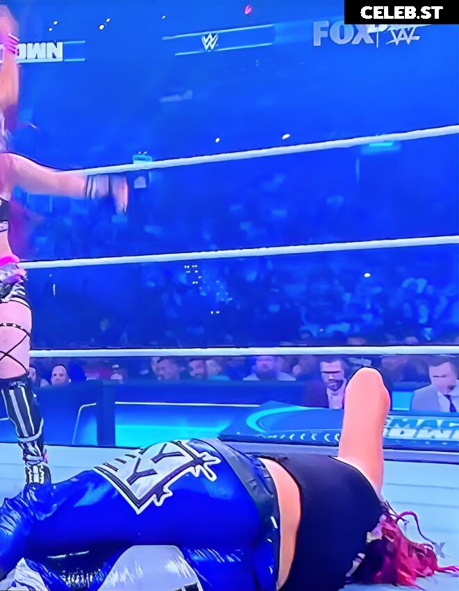WWE Bayley / Davina Rose / Pamela Rose Martinez Image 4394941