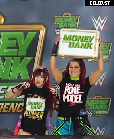 WWE Bayley / Davina Rose / Pamela Rose Martinez Image 4391504