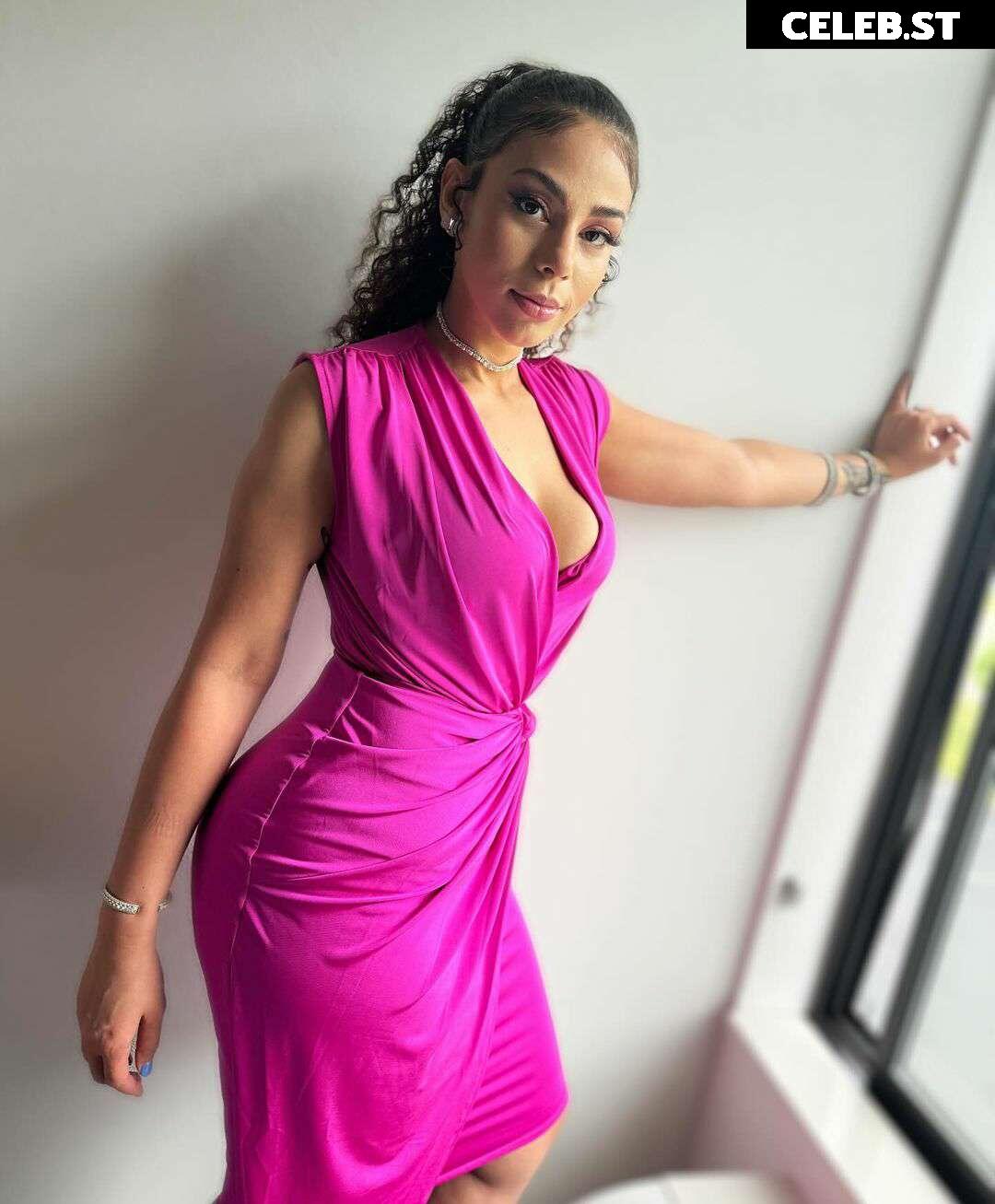 Samantha Irvin - WWE Image 4391521