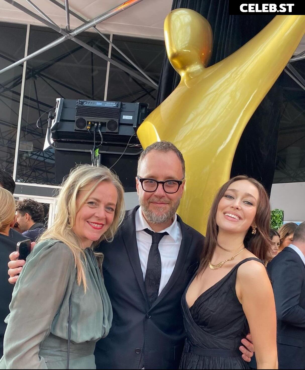 Alycia Debnam Carey Image 4391314
