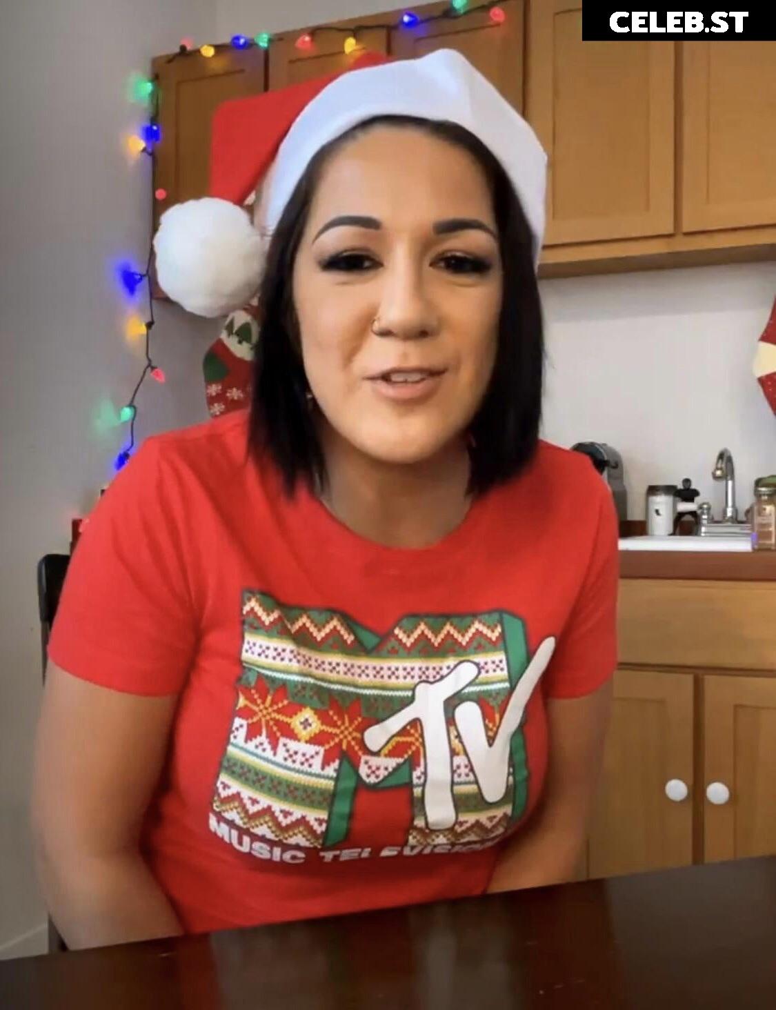 WWE Bayley / Davina Rose / Pamela Rose Martinez Image 4392470