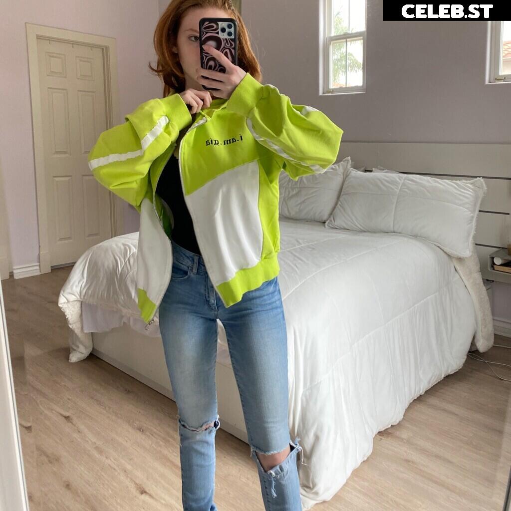 Francesca Capaldi (18) Image 4392465