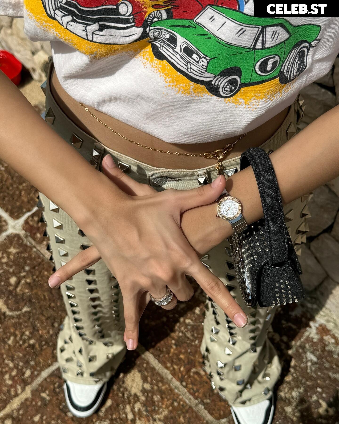 Lisa | BLΛƆKPIИK (Blackpink) Image 4392099