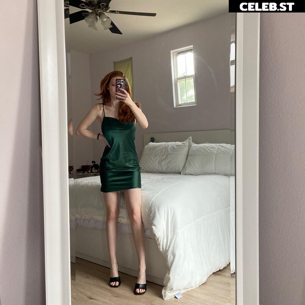 Francesca Capaldi (18) Image 4392302