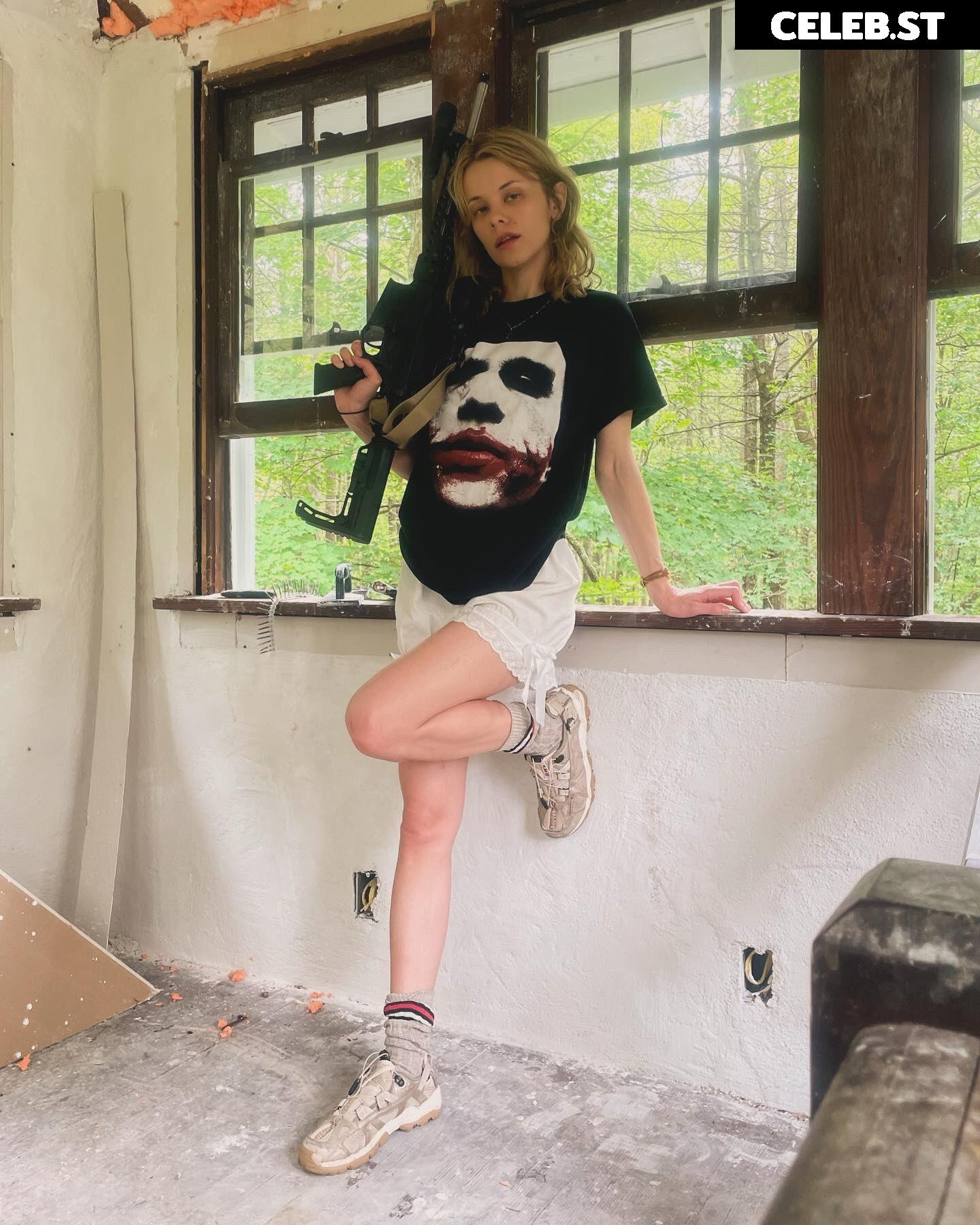 Dasha Nekrasova Image 4392205