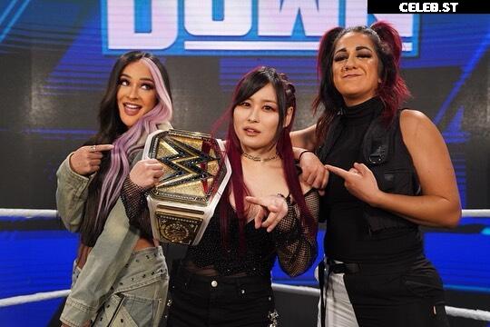 WWE Bayley / Davina Rose / Pamela Rose Martinez Image 4393160