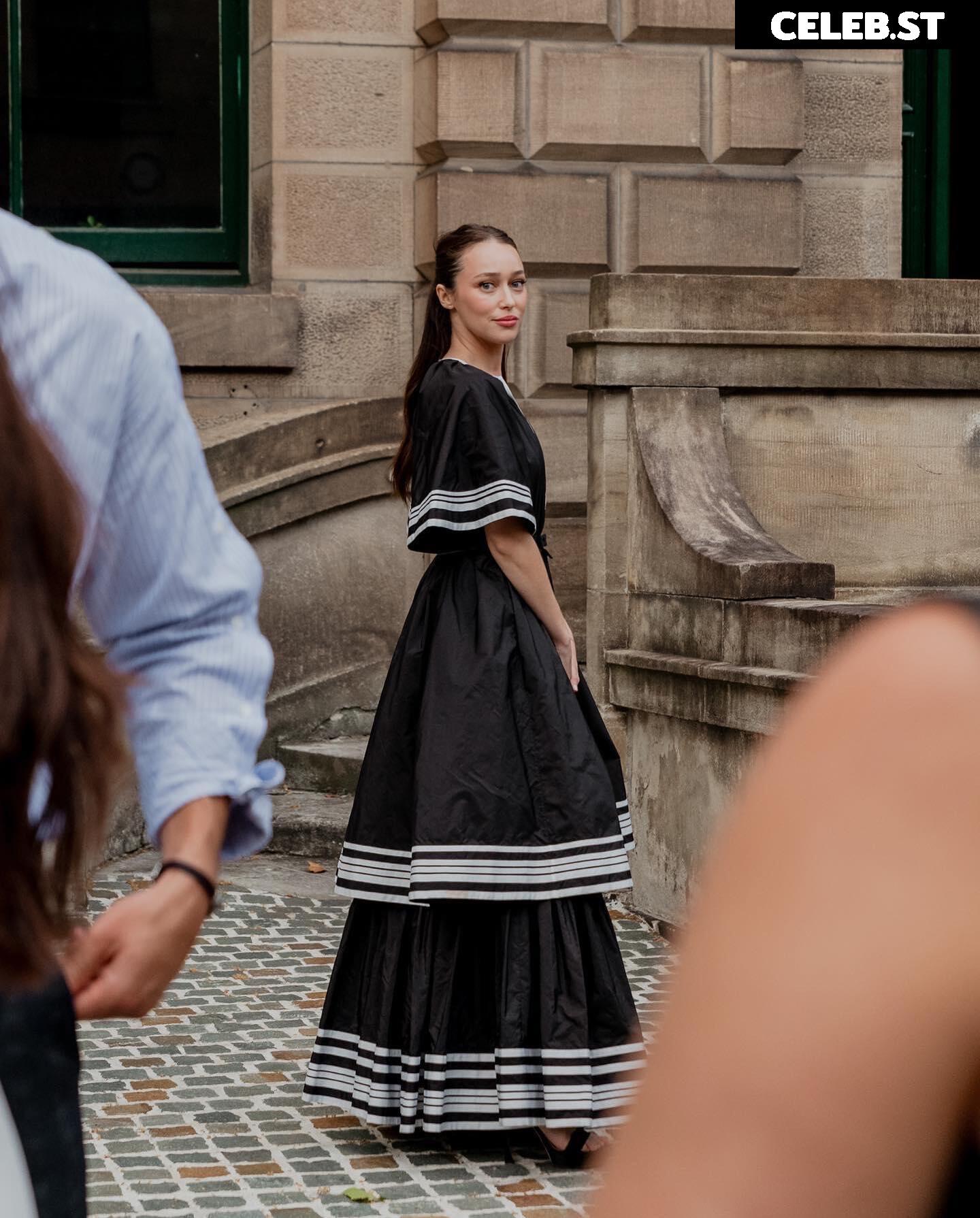 Alycia Debnam Carey Image 4390392