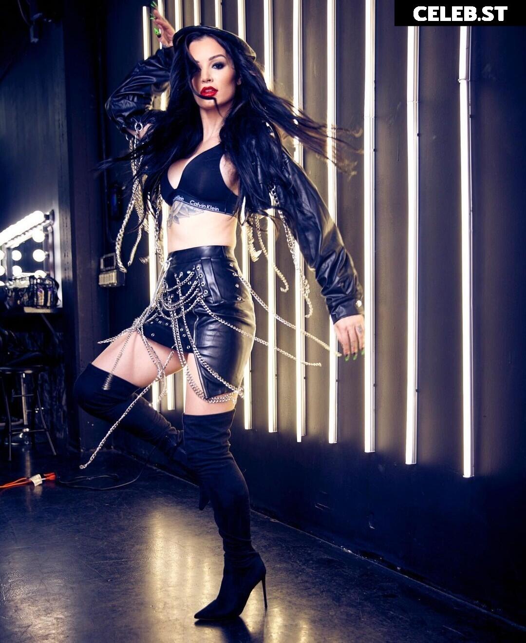 WWE's Paige / Saraya Bevis Image 4399623